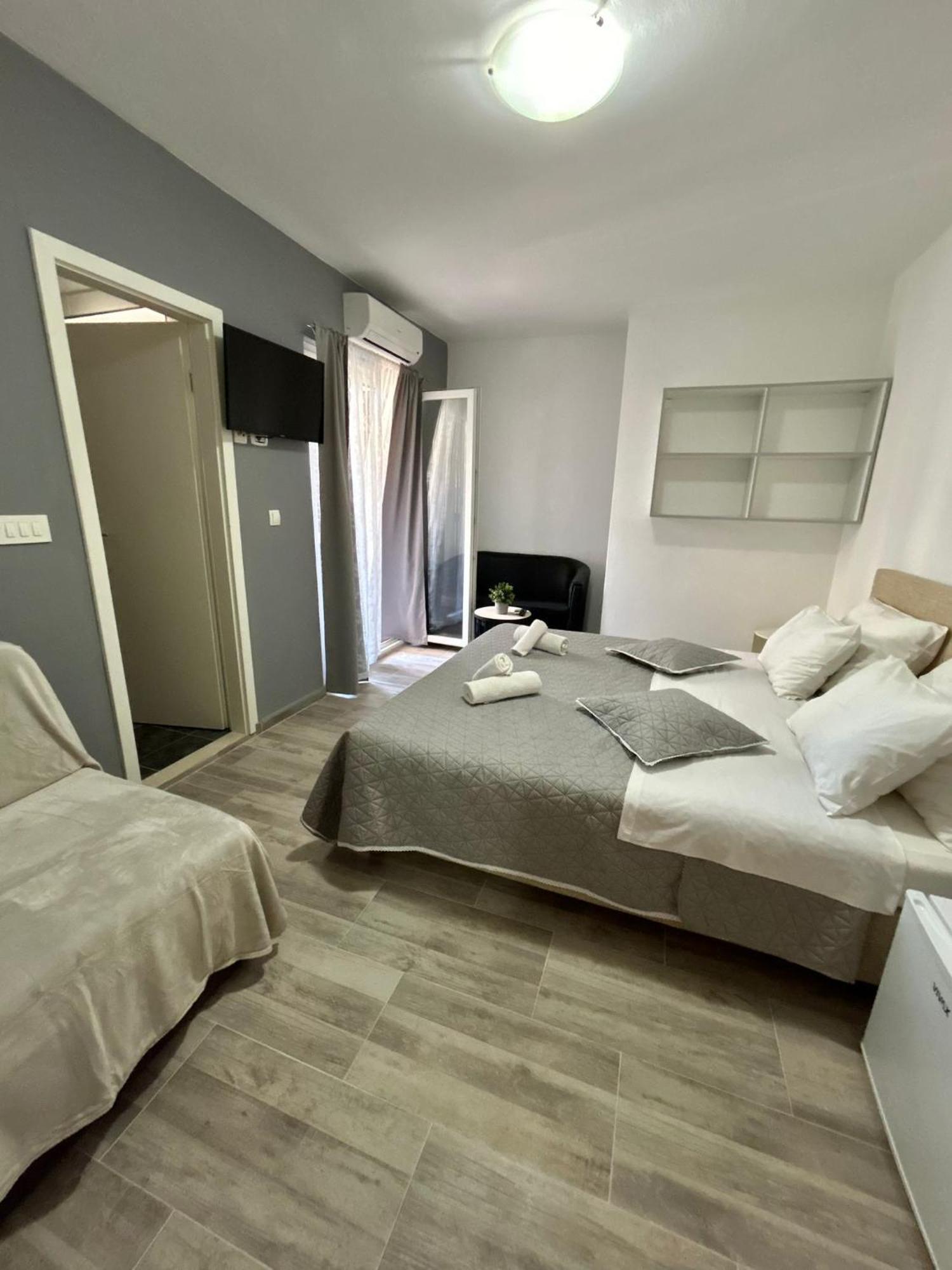 Apartments & Rooms Baltazar Podstrana Exterior photo